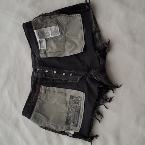 Levi's Denim Hotpant shorts -US 16 - Picture 10 of 11